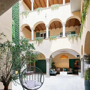 Rego - Boutique With Some Off-site In A Charming Historic District Close To Upper Town Апартаменты
