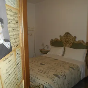 2* Affittacamere La Maison Des Artistes